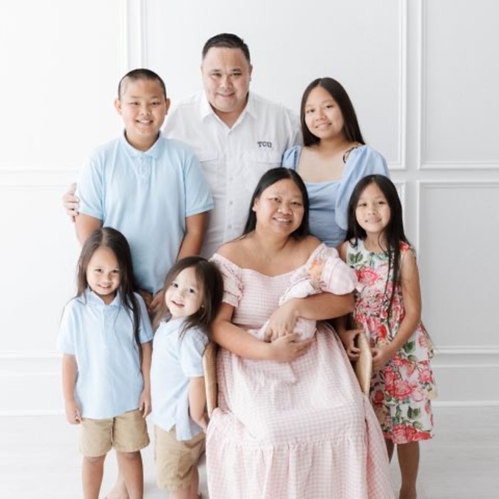 Meet your Posher, Tuyen